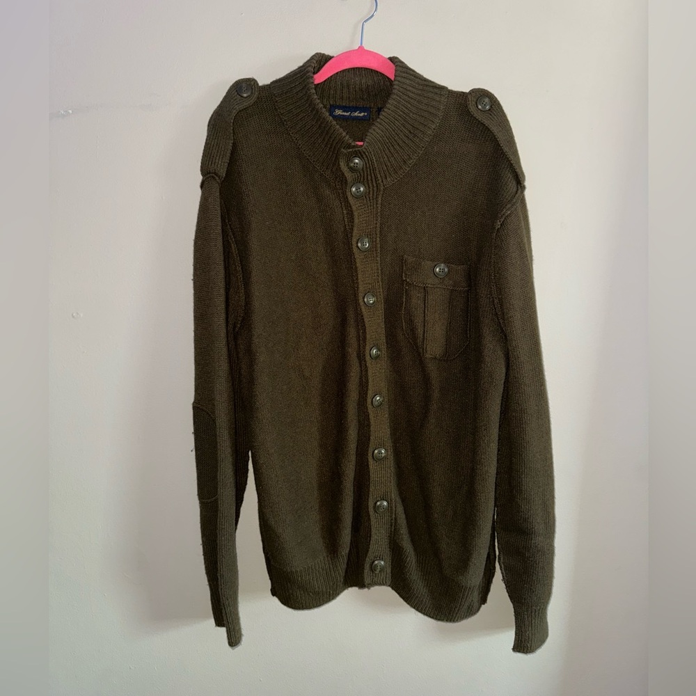 Garret Scott, men’s wool sweater, size XL